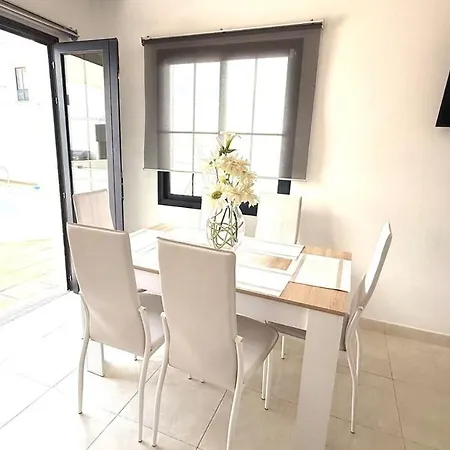 Casa Lomas Holiday home *